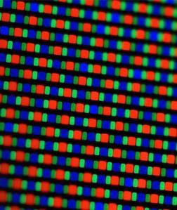 TFT-LCD and OLED Displays: a Colour vs Colour guide