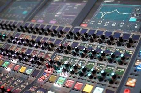 audio mixing consoles with custom TFT Displays