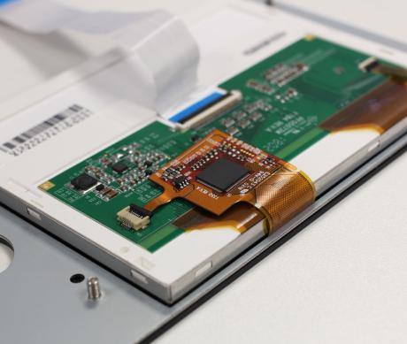 toucscreen controller IC