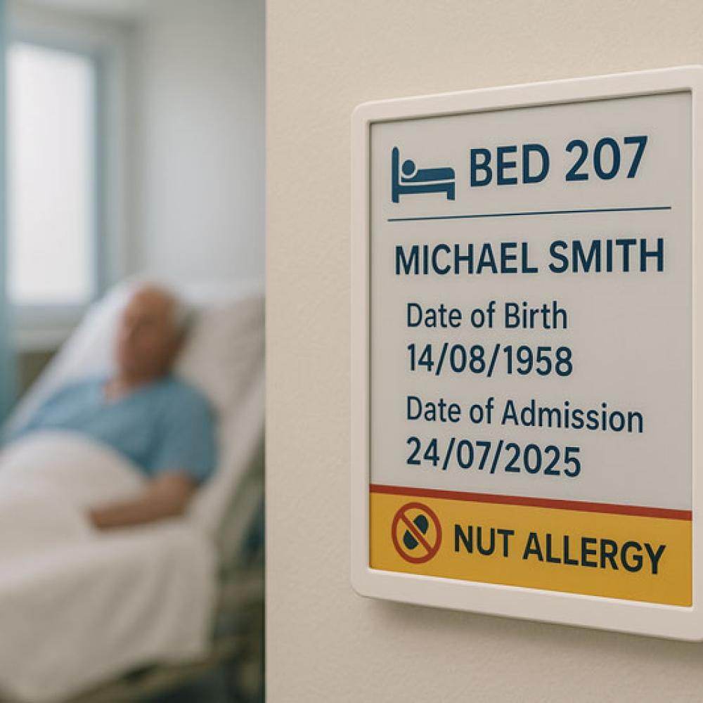 medical patient bed record using e-ink display