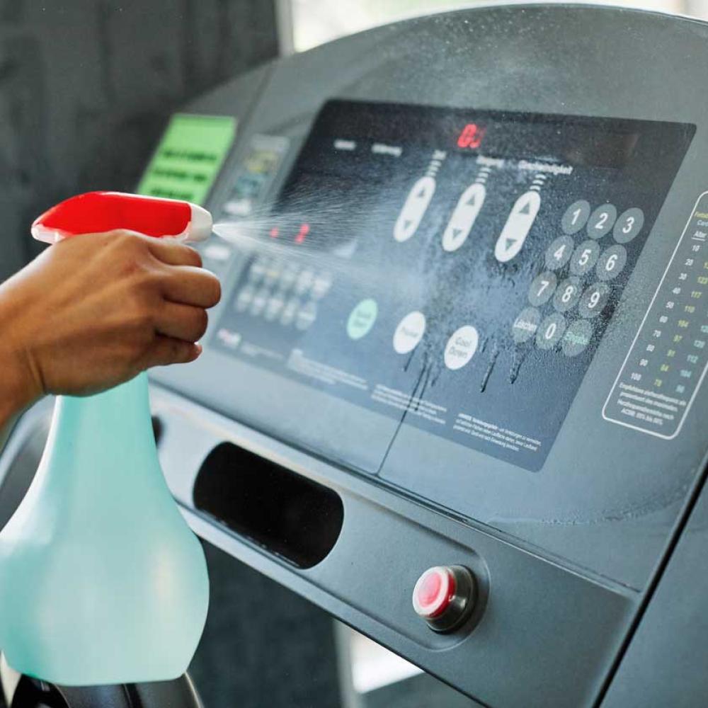 Falst touch rejection from water spray on touchscreen