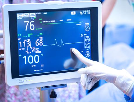 optimising medical touchscreens for gloved operation